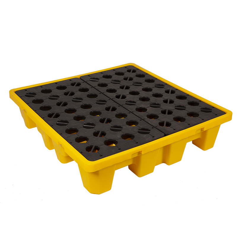 4 Drum Plastic Spill Containment Pallet with Drain